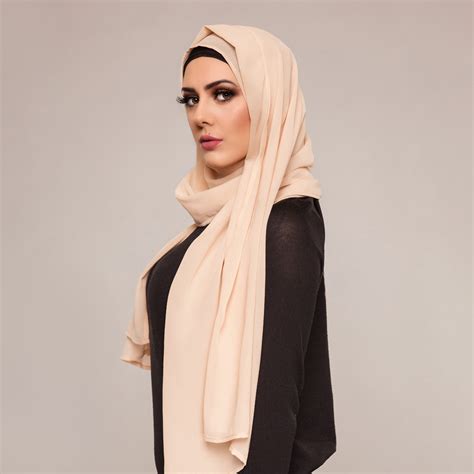 Audrey Boss Hijab Pearl Daisy