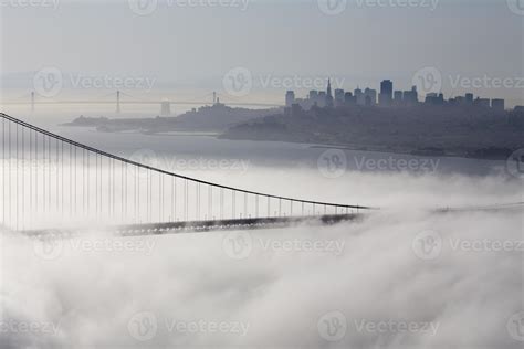 San Francisco Skyline 5902475 Stock Photo at Vecteezy