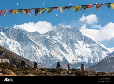 Mount everest base camp hi-res stock photography and images - Alamy