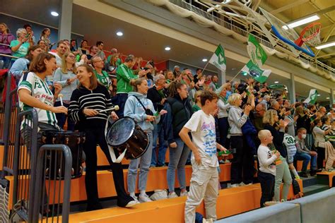 Floorball Derby gegen Bonn sorgt für prächtige Stimmung in Holzbüttgen