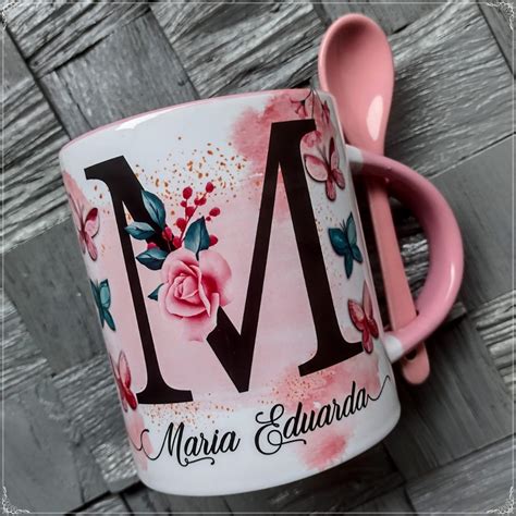 Caneca Colher Personalizada Inicial Nome Colher Rosa Foto