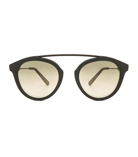 The Best Sunglasses for a Square Face | Who What Wear