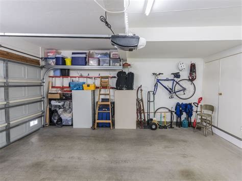 Tips That Make Cleaning Out Your Garage Easier