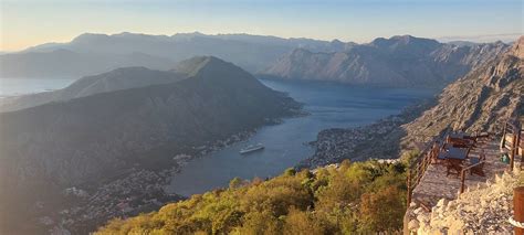 Pogled Na Kotor Sa Serpentina Stari Put Njegu I Kotor Flickr