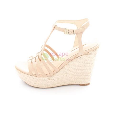 Sandals GUESS Olisa Patent Nude FLOIS PAF