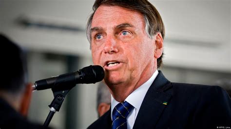 Bolsonaro Defende Isolamento Apenas Para Grupos De Risco Dw