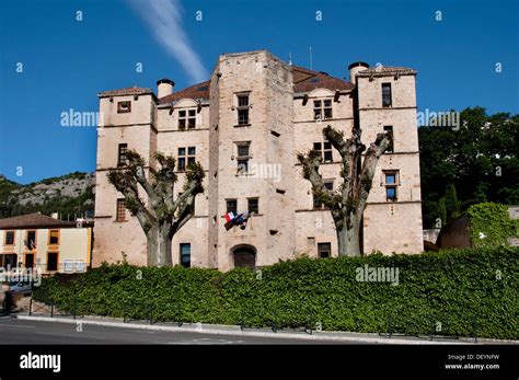 Chateau Arnoux Saint Auban Hi Res Stock Photography And Images Alamy