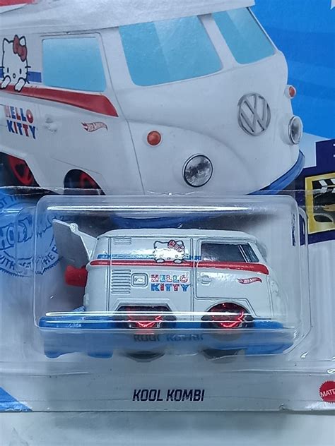 Hot Wheels Kool Kombi Héllo Kitty Carrinho de Bebê Hot Wheels Nunca Usado 74574074 enjoei