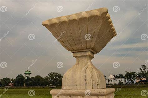 Jal Mandir Pawapuri Lord Mahavir Jain Temple Stock Photo - Image of ...