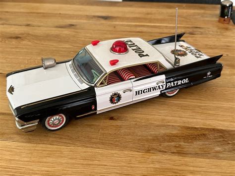 Yonezawa Tin Toy Car Cadillac Highway Patrol 1960 1970 Japan