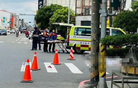 台南驚傳嚴重車禍！單車婦人遭轉彎大貨車撞倒 頭部噴血當場身亡 社會 Nownews今日新聞