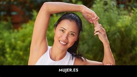 Tres posturas que la gurú del yoga Xuan Lan recomienda si no tienes