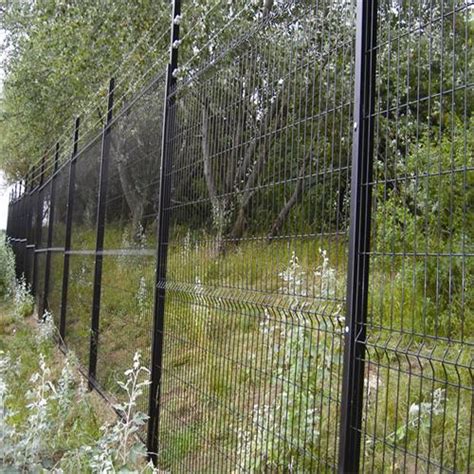 Welded Wire Fence Panels Manufacturer & Supplier-DEZE FENCE