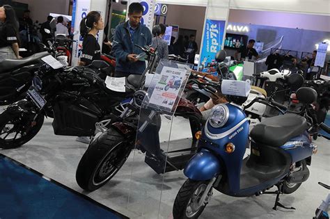 Target Ambisius Juta Motor Listrik Beredar Di Indonesia Tahun