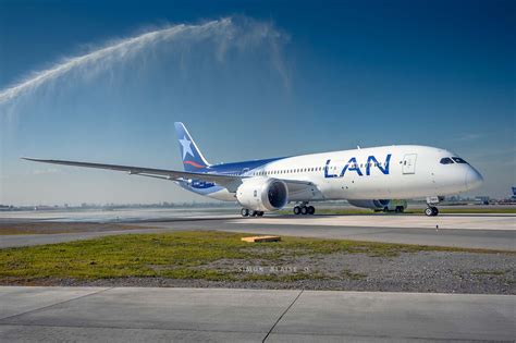 Diez años del Dreamliner en LATAM Aero Naves