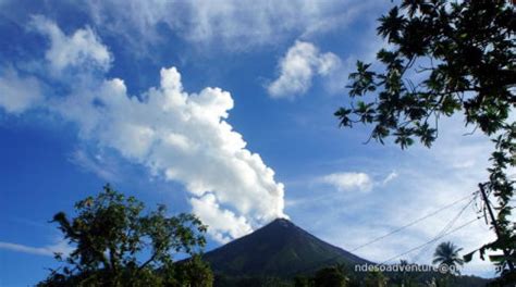 9 Days North Sulawesi Volcanoes - Volcano tours in Selebes, Indonesia | Ndeso Adventure ...