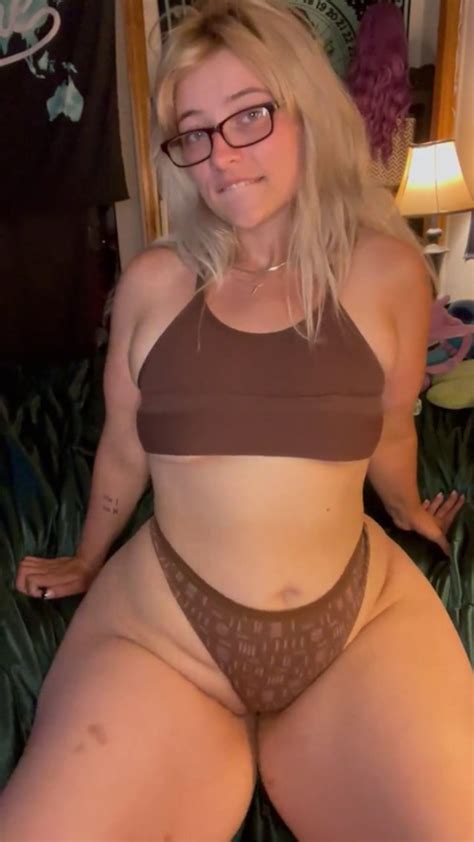 Whats The Name Of This Thicc Blonde Pawg 1 Reply 1643490 NameThatPorn