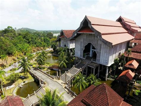 Muzium Terengganu Muzium Dalam Taman Tercantik And Terbesar Di Malaysia