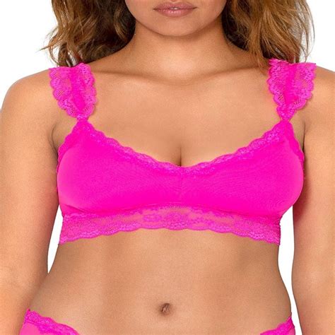 20 Bras On Amazon Reviewers With Big Boobs Swear By