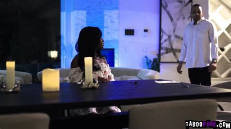 Nicole Pleasures Donny With Her Ebony Pussy Smurry