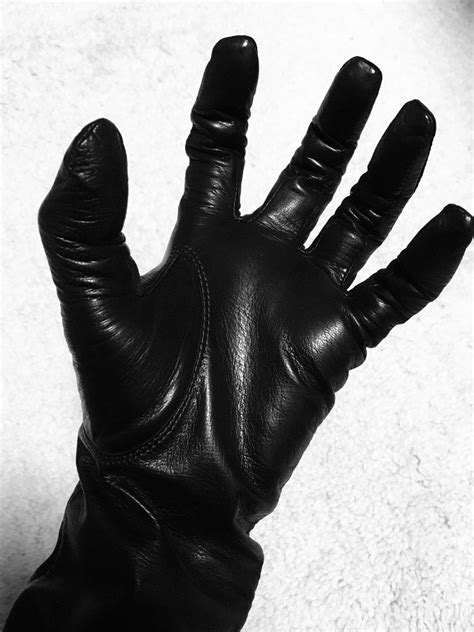 Pin By Alternative On Uel Leather Gloves Leather Work Gloves Black