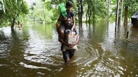 Assam Floods असम में बाढ़ से हाहाकार24 घंटे में 5 हजार से ज्यादा