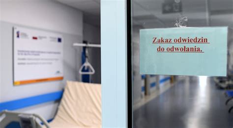 Zakaz odwiedzin w szpitalu dramatyczny wzrost zachorowań na grypę i