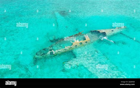 The Underwater Staniel Cay Plane Wreck In Bahamas Stock Photo Alamy