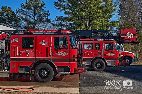 Concord Engine 7 And Ladder 7 At Station Concord Nc Fire D Flickr