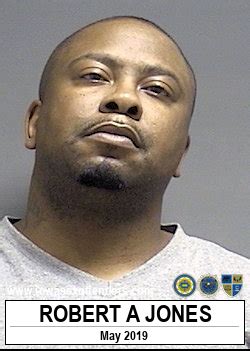 Robert Andre Jones Sex Offender In Cedar Rapids IA 52401 IA7781