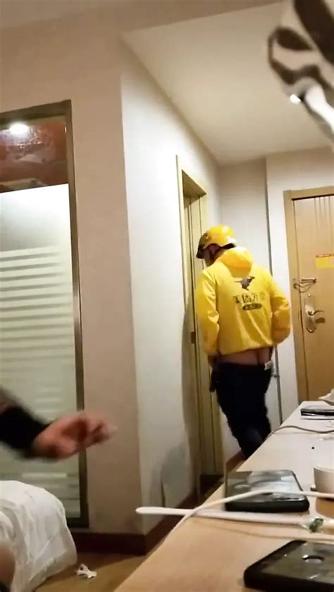 Asian CD Tips Delivery Guy Shemale Anal Porn XHamster