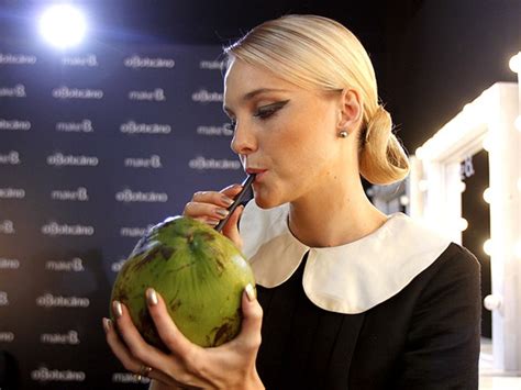 Ego Estou Ansiosa Diz Carol Trentini Gr Vida Antes De Desfilar