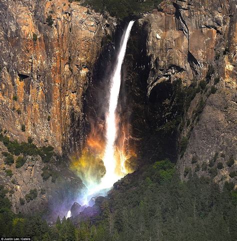 Rainbow Falls : pics