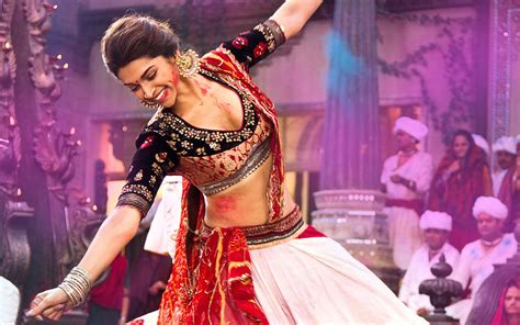 Deepika Padukone Nue Dans Goliyon Ki Rasleela Ram Leela