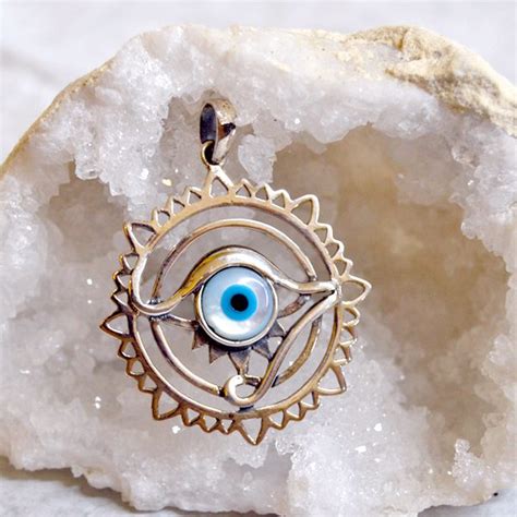 Ojo De Horus Amuleto Colgante Elaborado En PLATA De Ley 925