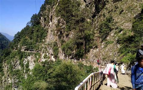 A Complete Guide for Yamunotri Trek