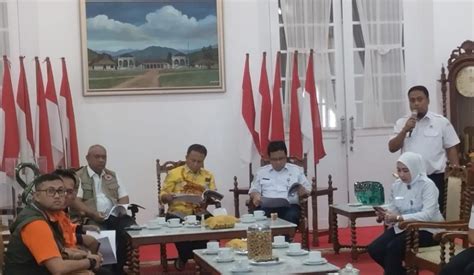 Bmkg Fenomena Di Perbatasan Bandung Dan Sumedang Adalah Puting Beliung