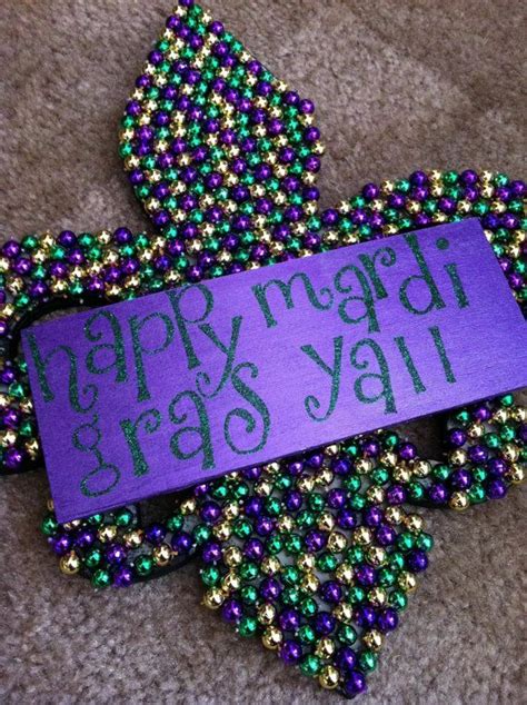 146 best images about Mardi Gras Bead Crafts on Pinterest | Penguin art ...