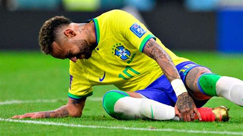 Sufre Brasil Neymar Se Perdería El Resto De La Fase De Grupos Del