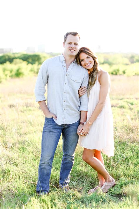 what to wear for engagement pictures: pt 1 - Lauren Kay Sims