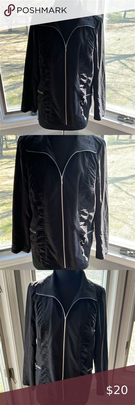 Chicos Zenergy Black Lightweight Ruched Zip Up Jacket Ruching Zip Ups