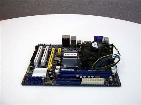Motherboard Foxconn G41Mxp Series + Cpu Intel E5700 + Cooler - Cyber Cash