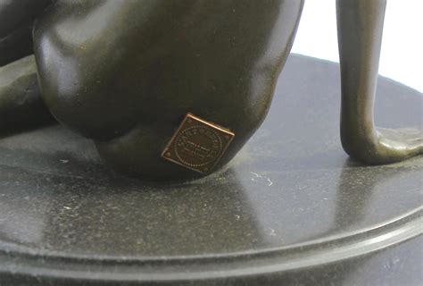 Bronze Naked Lady On Marble Base Signed L Art Bronze Qualite France 1965s At 1stDibs L Art