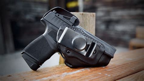 Burdette Custom Hc3 Hellcat Osp Holster Review The Armory Life