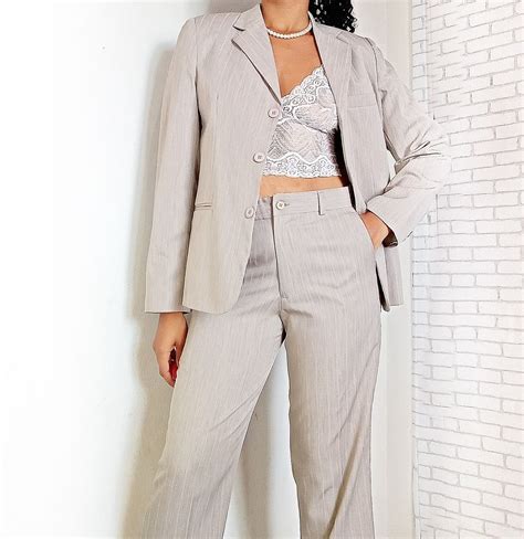 Terninho Alfaiataria Nude Terno Feminino Girl Boss Usado Enjoei