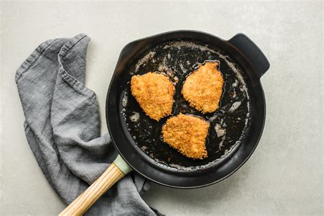 Classic Breaded Veal Cutlets Recipe