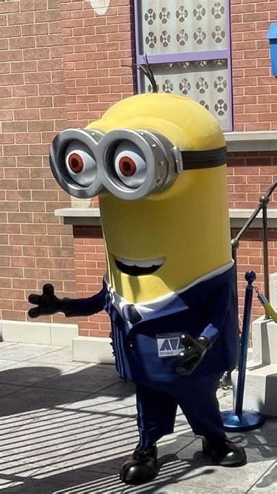 Meeting The Minions From Despicable Me 4 At Universal Studios Hollywood