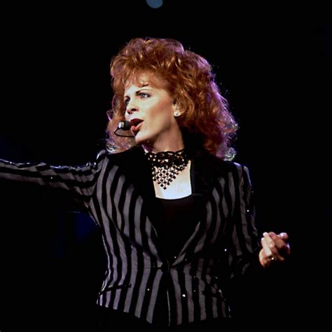 Reba Mcentire Is Re Releasing Her 1990 Album Rumor Has It Abc News