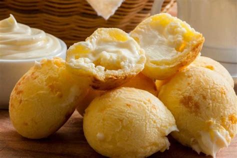 Como Fazer P O De Queijo Recheado Requeij O Delicioso Passo A Passo