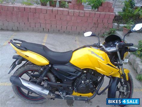 Yellow Sports Tvs Apache Rtr 160 Picture 5 Bike Id 57633 Bike Located